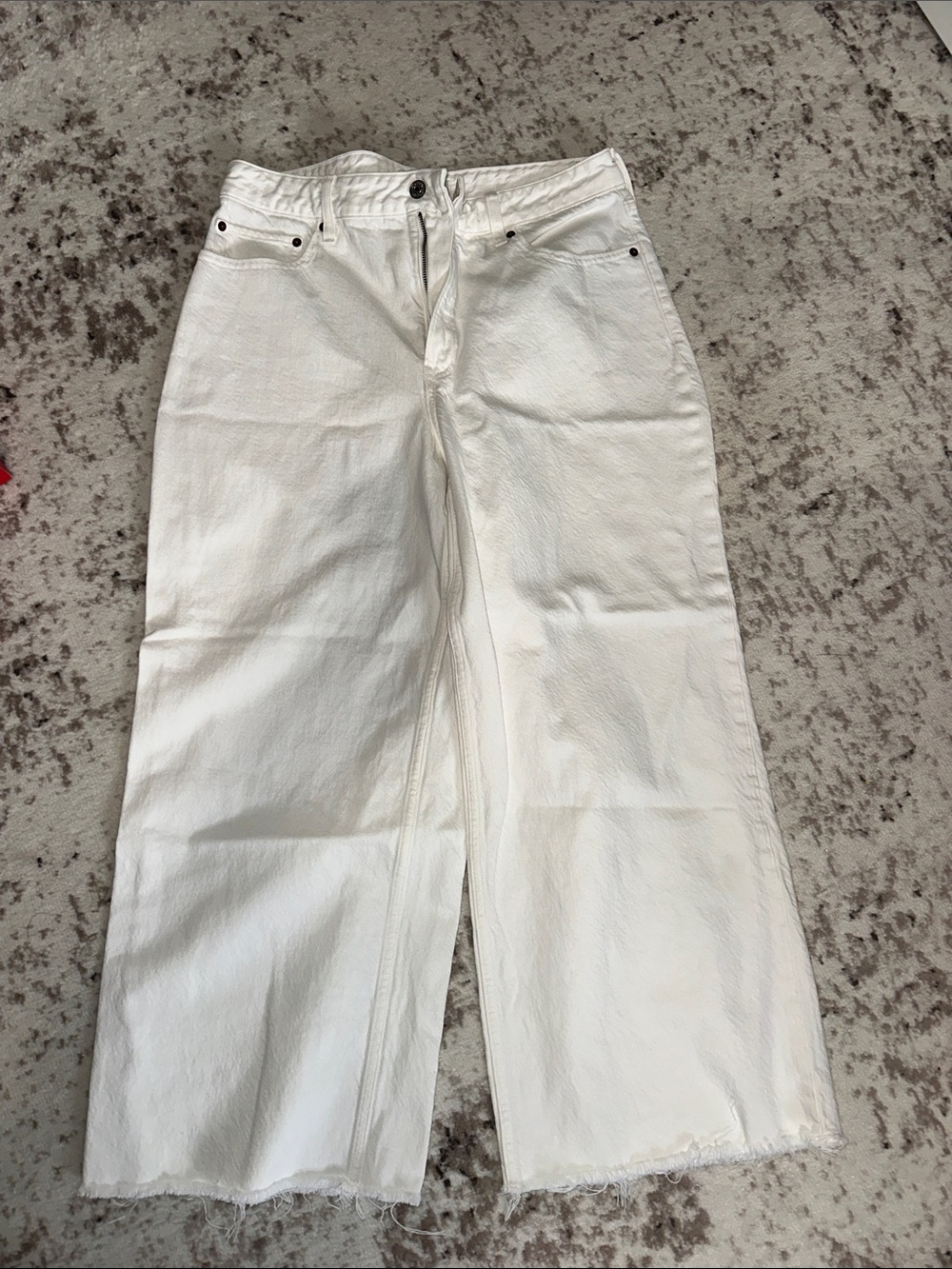 Abercrombie crop, wide leg, high-rise white denim